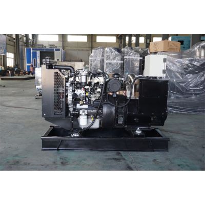 40kw珀金斯柴油發電機組-珀金斯3缸柴油機1103A-33TG1柴油發電機組,缸徑/行程：105/127mm,柴油發電機組水冷發動機功率46KW,柴油發電機組配套馬拉松斯坦福發電機。廠價直銷歡迎選購：13773399855。