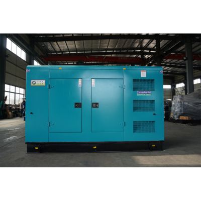 廠價直銷廣西50KW低噪音機(jī)器柴油發(fā)電機(jī)組,50KW低噪音發(fā)電機(jī)組功率15KW-2400KW,50KW低噪音股份柴油發(fā)電機(jī)組用柴油機(jī)根據(jù)國家排放標(biāo)準(zhǔn)分為國二排放和國三排放供選購,50KW低噪音發(fā)電機(jī)組工廠直供.