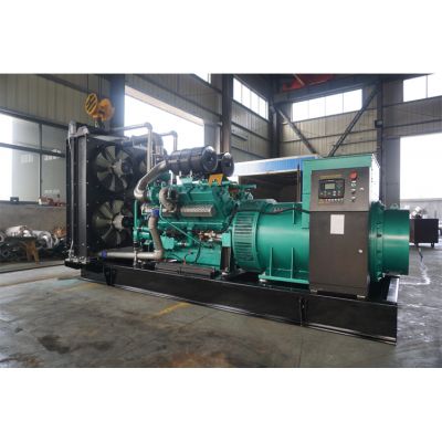 1600kw南通股份柴油發電機組-南通股份12缸柴油機NCG12V2483柴油發電機組,缸徑/行程：165/190mm,柴油發電機組水冷發動機功率1826KW,柴油發電機組配套馬拉松斯坦福發電機。廠價直銷歡迎選購：13773399855。