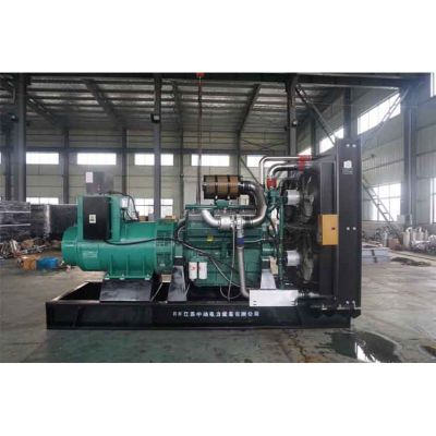 1500kw南通股份柴油發(fā)電機(jī)組-南通股份12缸柴油機(jī)NCG12V2304柴油發(fā)電機(jī)組,缸徑/行程：165/190mm,柴油發(fā)電機(jī)組水冷發(fā)動(dòng)機(jī)功率1694KW,柴油發(fā)電機(jī)組配套馬拉松斯坦福發(fā)電機(jī)。廠價(jià)直銷歡迎選購(gòu)：13773399855。