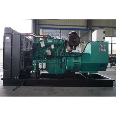 150KW玉柴柴油發電機組-玉柴6缸柴油機YCD6Q33H6-280,柴油發電機組缸徑/行程：108/135mm,柴油發電機組水冷發動機功率209KW,柴油發電機組配套馬拉松斯坦福發電機。廠價直銷歡迎選購：13773399855。