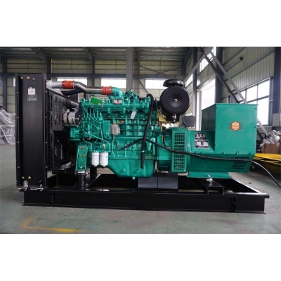 150KW玉柴柴油發電機組-玉柴6缸柴油機YCD6Q33H6-235,柴油發電機組缸徑/行程：108/135mm,柴油發電機組水冷發動機功率176KW,柴油發電機組配套馬拉松斯坦福發電機。廠價直銷歡迎選購：13773399855。